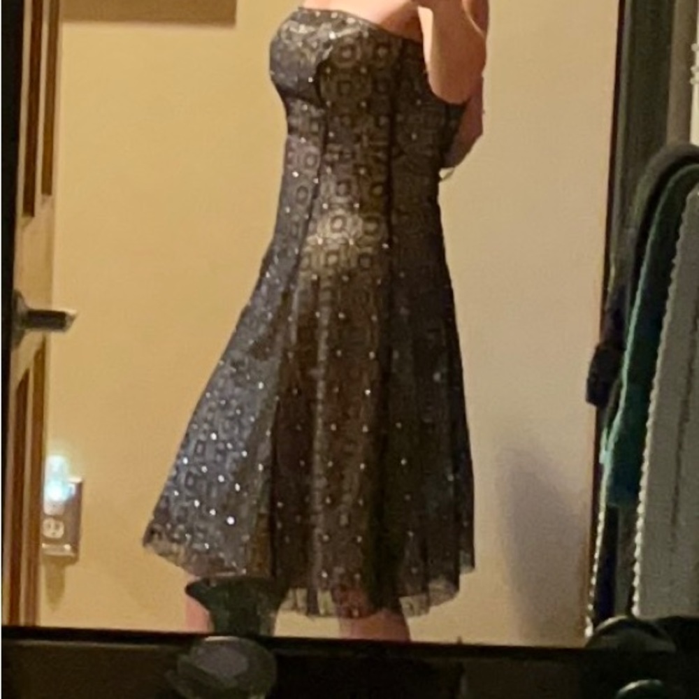 Gorgeous and elegant! Adrianna Papell boutique.